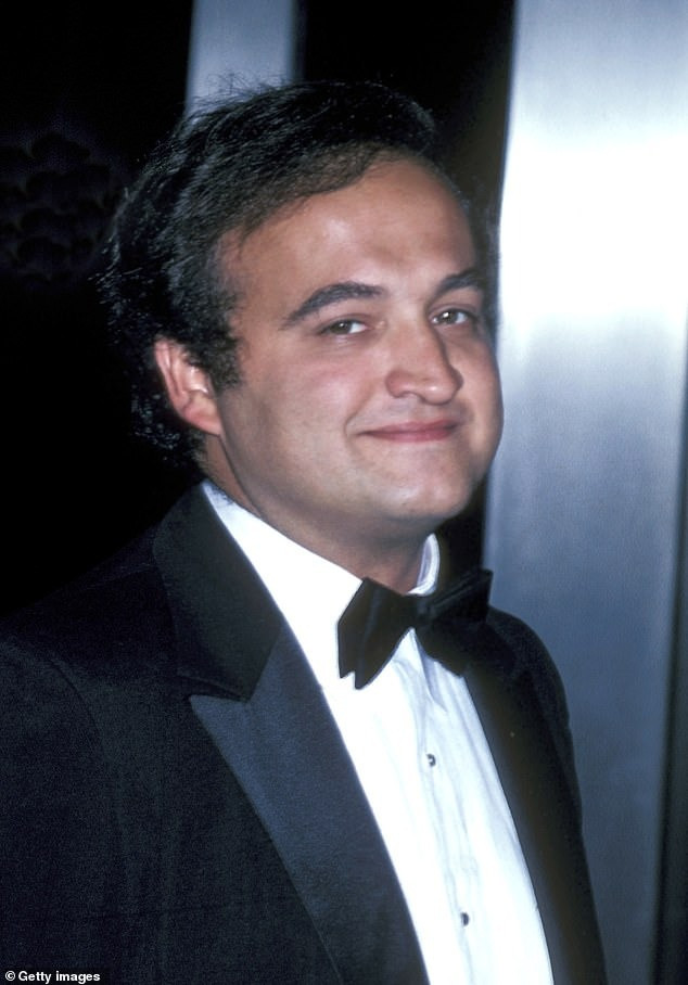 John Belushi chết trong khách sạn vì dùng thuốc quá liều. Ảnh: Getty Images. John Belushi chết trong khách sạn vì dùng thuốc quá liều. Ảnh: Getty Images.