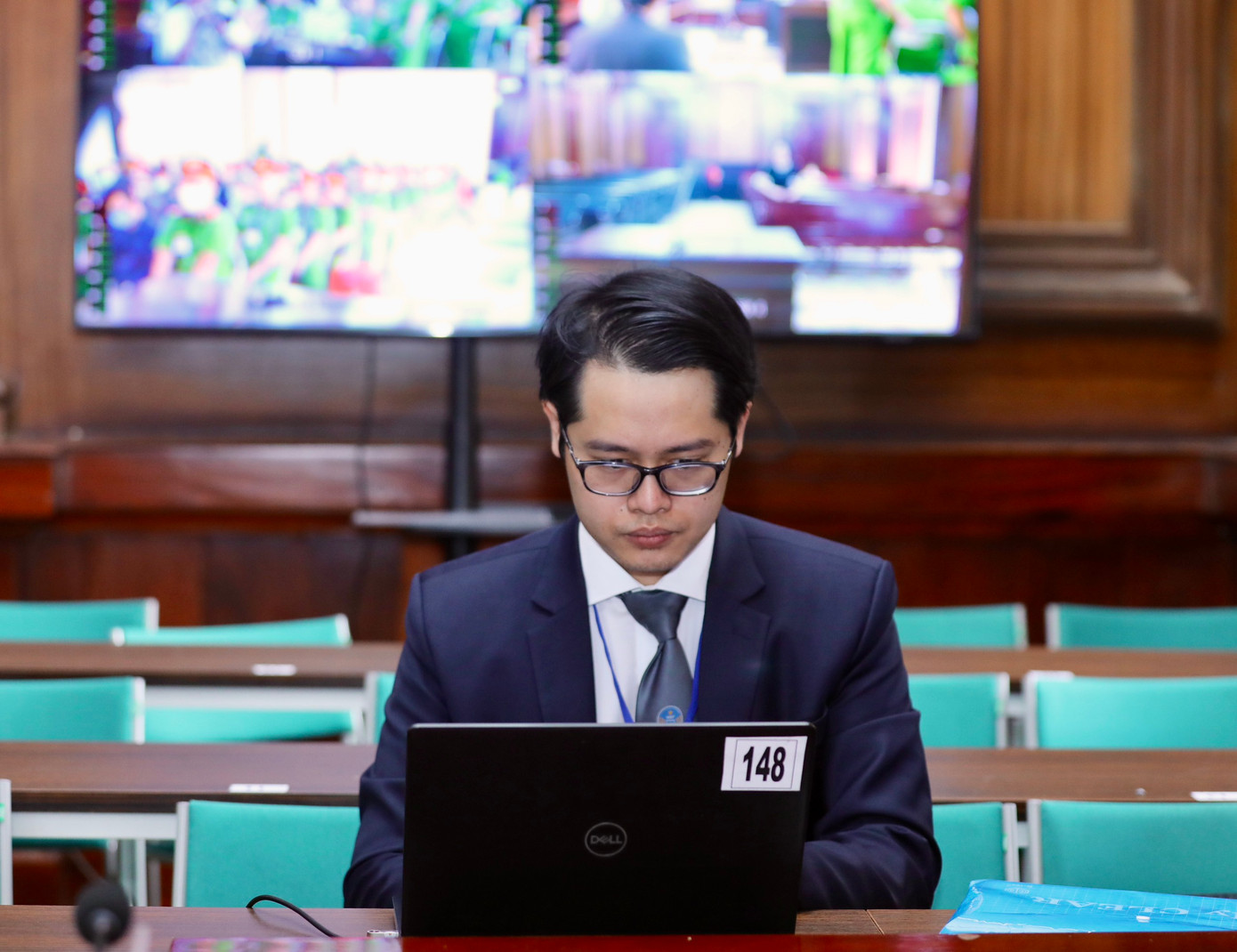 Luật sư Phan Minh Hoàng (Đoàn Luật sư TPHCM) là một trong năm luật sư bào chữa cho bị cáo Trương Mỹ Lan. Ảnh: Duy Anh.