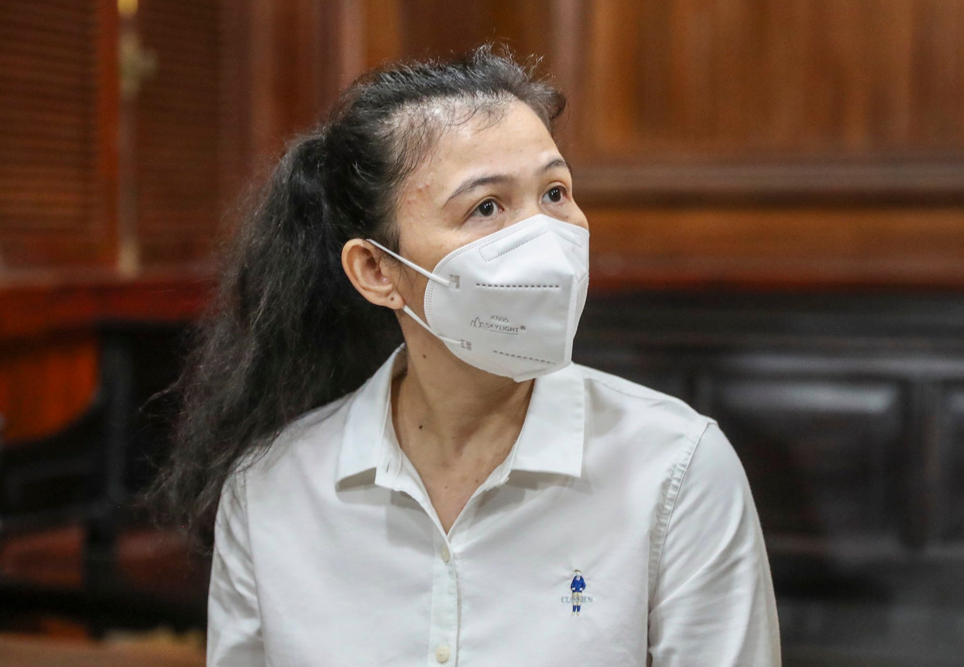 Bà Đặng Thị Hàn Ni tại phiên tòa sơ thẩm. Ảnh: Duy Anh.