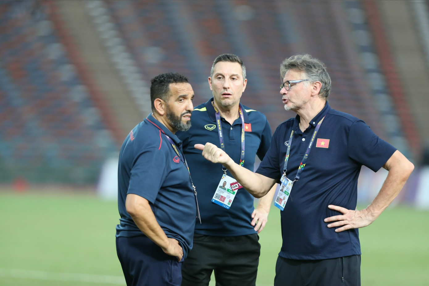 HLV Philippe Troussier sẽ có màn ra mắt đội tuyển Việt Nam bằng 2 trận giao hữu với Hong Kong (Trung Quốc) và Syria. (ảnh Hữu Phạm) HLV Philippe Troussier sẽ có màn ra mắt đội tuyển Việt Nam bằng 2 trận giao hữu với Hong Kong (Trung Quốc) và Syria. (ảnh Hữu Phạm)