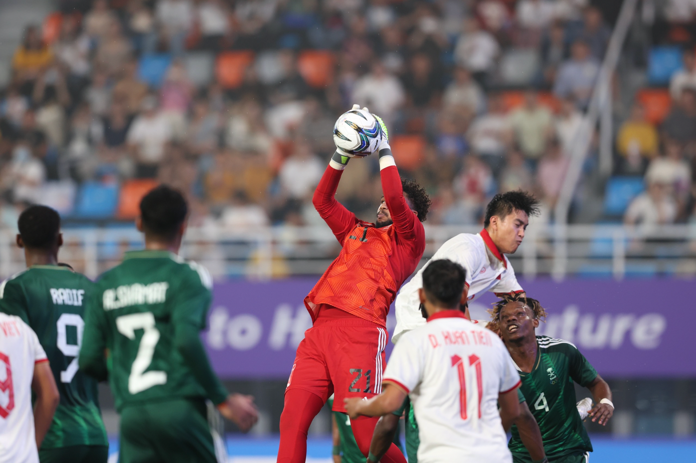 Olympic Việt Nam thua Saudi Arabia trong thế trận bị áp đảo hoàn toàn (ảnh Linh Hoàng) Olympic Việt Nam thua Saudi Arabia trong thế trận bị áp đảo hoàn toàn (ảnh Linh Hoàng)