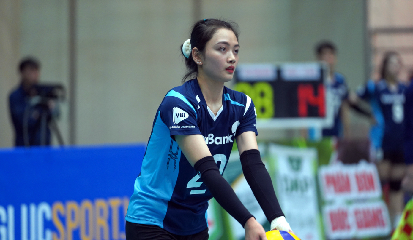 Nguyễn Thu Hoài của Ngân hàng Công thương là cái tên chắc chắn gây nhiều thương nhớ nhất với các "fan" bóng chuyền. Không chỉ tài năng, Thu Hoài còn sở hữu nét đẹp khiến các chàng trai phải say đắm. Nguyễn Thu Hoài của Ngân hàng Công thương là cái tên chắc chắn gây nhiều thương nhớ nhất với các "fan" bóng chuyền. Không chỉ tài năng, Thu Hoài còn sở hữu nét đẹp khiến các chàng trai phải say đắm.