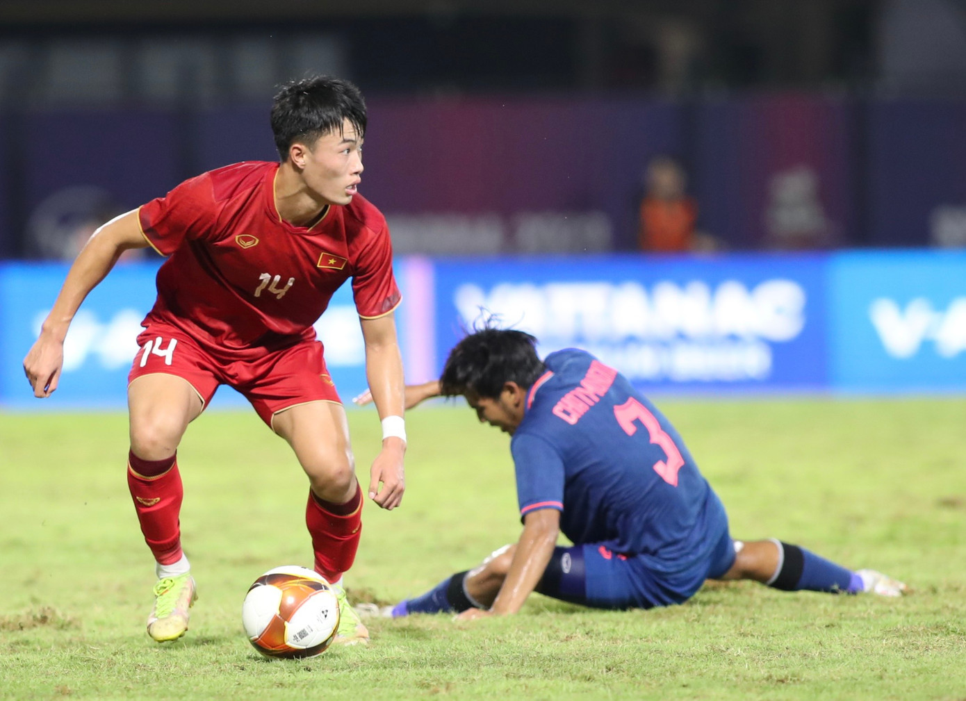 Kết quả hoà Thái Lan 1-1 đưa U22 Việt Nam gặp Indonesia ở bán kết SEA Games 32 (ảnh Hữu Phạm) Kết quả hoà Thái Lan 1-1 đưa U22 Việt Nam gặp Indonesia ở bán kết SEA Games 32 (ảnh Hữu Phạm)