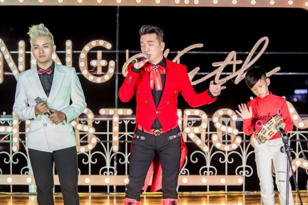 Đàm Vĩnh Hưng lần đầu đón giáng sinh trên du thuyền triệu đô ảnh 3