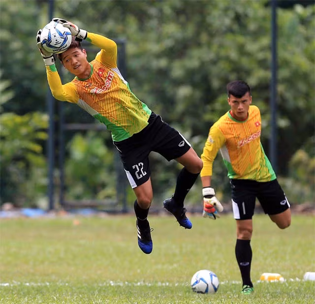 U23 Việt Nam và nỗi lo vị trí người gác đền ảnh 1