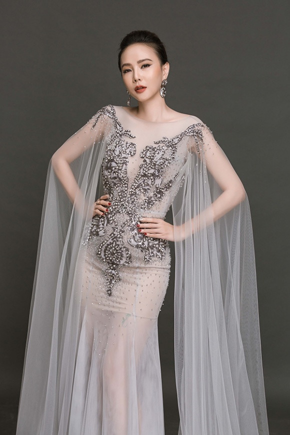 Dương Yến Ngọc: 'Bạn trai nhỏ tuổi hơn tôi và tôi như yêu lần đầu ở tuổi 40' ảnh 1