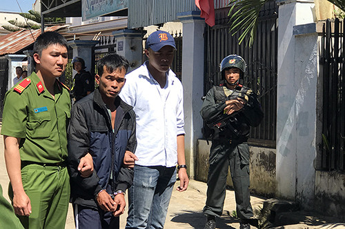 Hai đối tượng đặt mìn cho nổ nhà con nợ để 'dằn mặt' ảnh 1