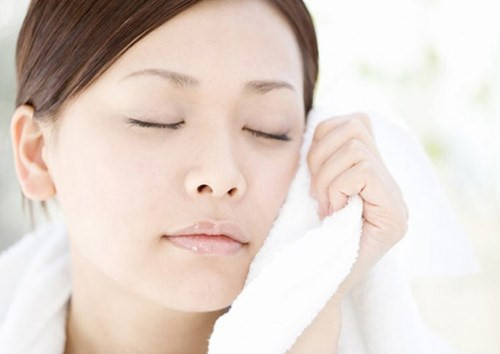 Bí quyết để làn da mịn mướt tránh khô nẻ trong mùa đông ảnh 2