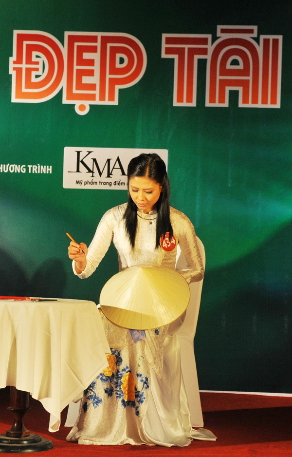 Người đẹp tài năng : Nguyễn Phạm Bích Trâm ! ảnh 16