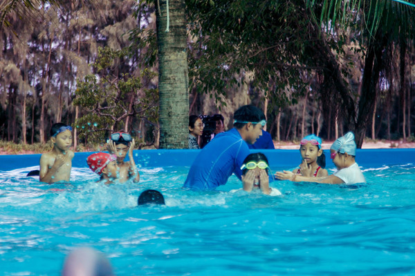 Ra quân chiến dịch tình nguyện Kỳ nghỉ hồng và Mùa hè xanh 2018 ảnh 9