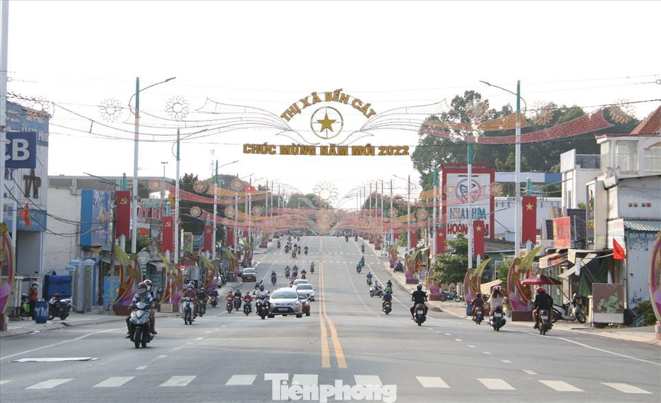 Đường vào trung tâm hành chính thị xã Bến Cát