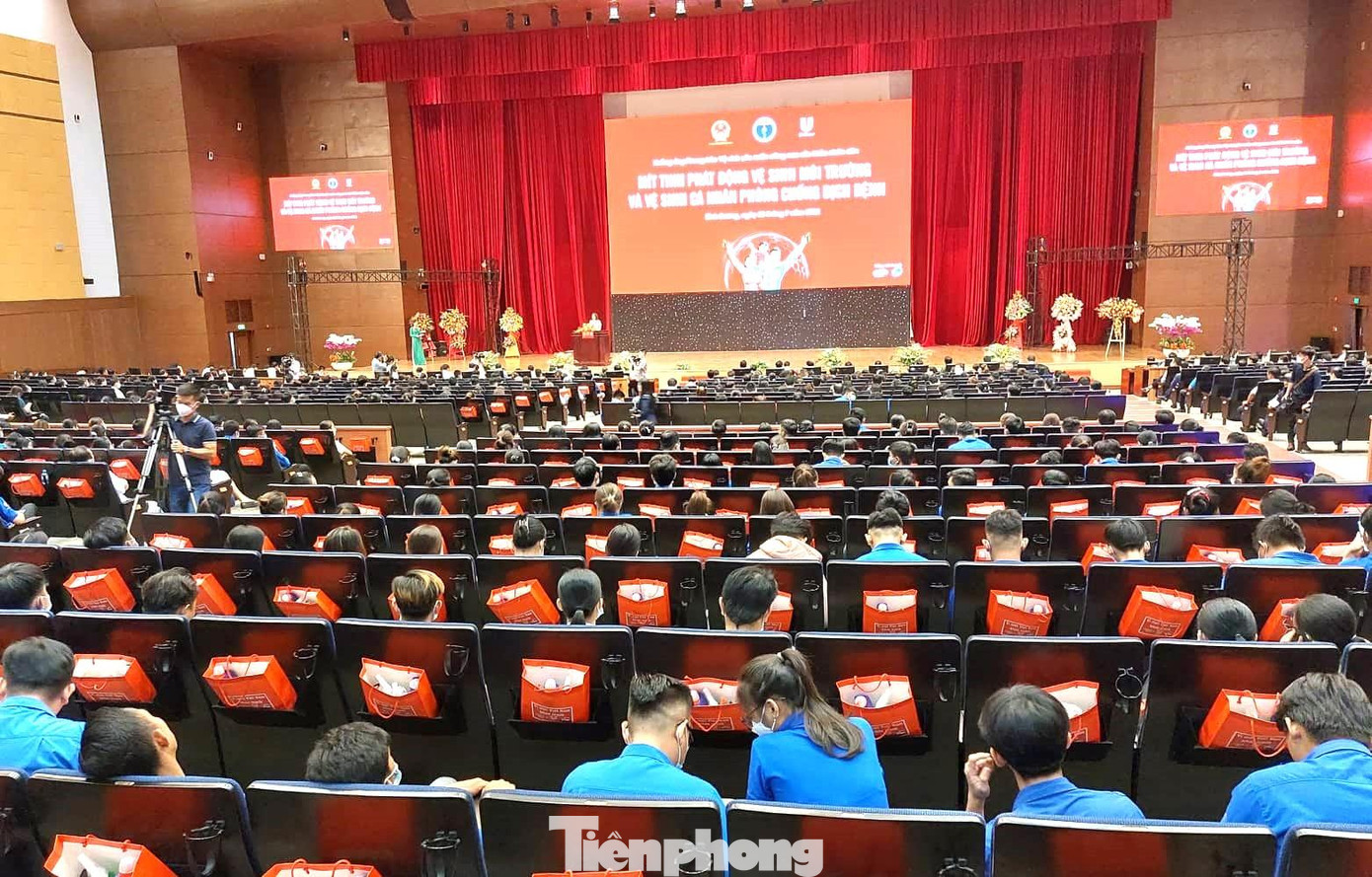 Bộ Y tế phối hợp tỉnh Bình Dương tổ chức lễ mít tinh phát động vệ sinh môi trường, vệ sinh cá nhân phòng, chống dịch bệnh