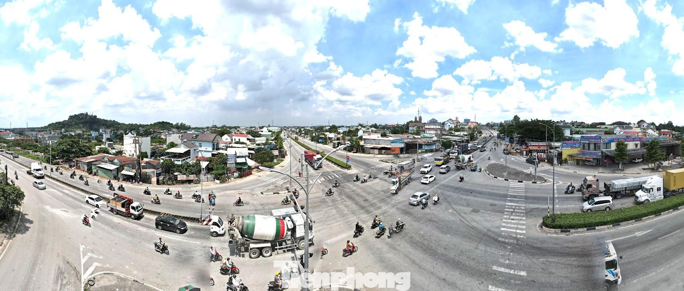 Dự án đường Mỹ Phước Tân Vạn nối dài gặp khó vì chưa thẩm định, phê duyệt giá đất để đền bù, giải phóng mặt bằng Ảnh: Phạm Nguyễn Dự án đường Mỹ Phước Tân Vạn nối dài gặp khó vì chưa thẩm định, phê duyệt giá đất để đền bù, giải phóng mặt bằng Ảnh: Phạm Nguyễn