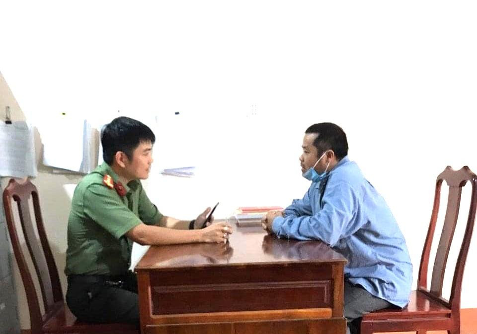 Chủ tài khoản facebook "Thuy Quynh Hoang" làm việc với cơ quan công an. Chủ tài khoản facebook "Thuy Quynh Hoang" làm việc với cơ quan công an.