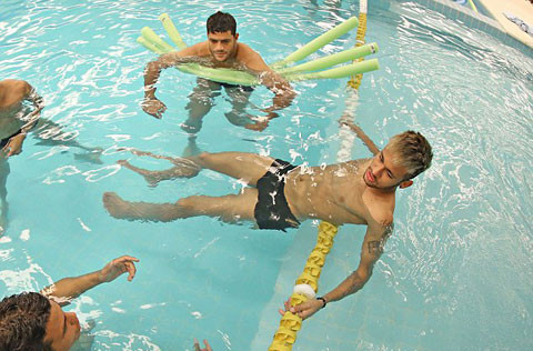 Neymar đỡ đau chân, Brazil giảm nhức đầu ảnh 2
