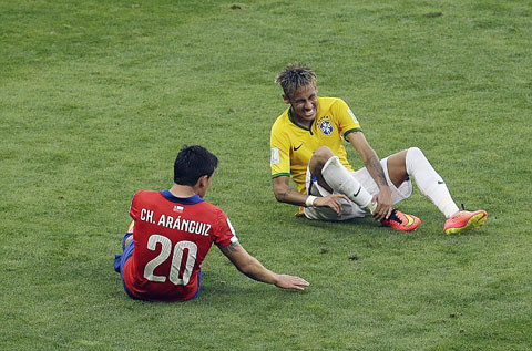 Neymar đỡ đau chân, Brazil giảm nhức đầu ảnh 1