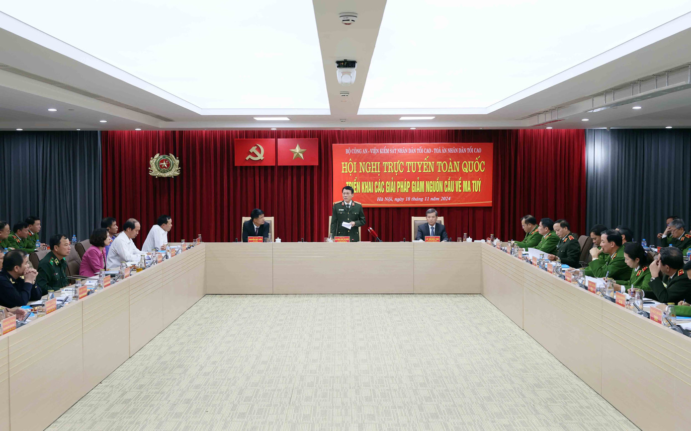 Toàn cảnh Hội nghị trực tuyến toàn quốc triển khai các giải pháp giảm nguồn cầu về ma túy. Toàn cảnh Hội nghị trực tuyến toàn quốc triển khai các giải pháp giảm nguồn cầu về ma túy.