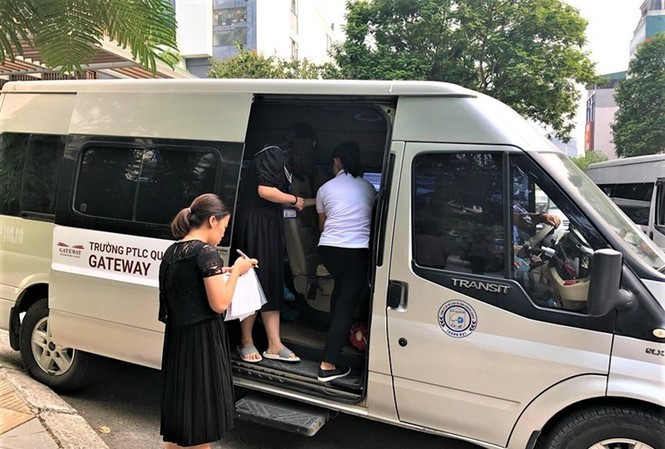 Xe đưa đón trẻ mầm non, học sinh phải có ít nhất 1 người quản lý trên xe. Ảnh minh họa. Xe đưa đón trẻ mầm non, học sinh phải có ít nhất 1 người quản lý trên xe. Ảnh minh họa.