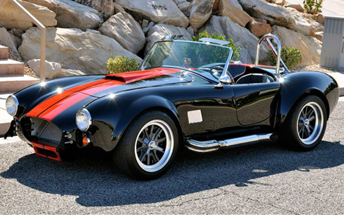 Chàng trai Đắk Nông tự chế xe thể thao hàng hiếm ảnh 1