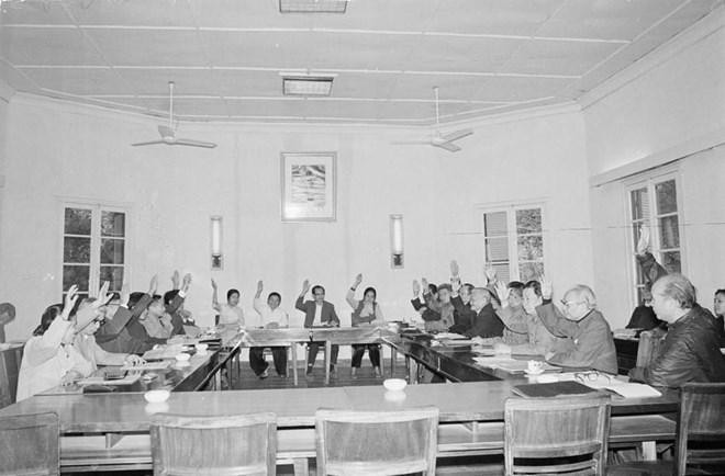 Hội đồng bầu cử miền Bắc họp lần thứ nhất. (Ảnh: TTXVN)