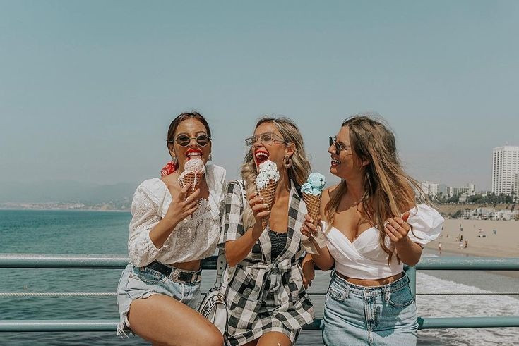 Thời gian chơi với bạn bè không tính toán, thả lỏng tươi vui sẽ có ích với bạn rất nhiều. Thời gian chơi với bạn bè không tính toán, thả lỏng tươi vui sẽ có ích với bạn rất nhiều.