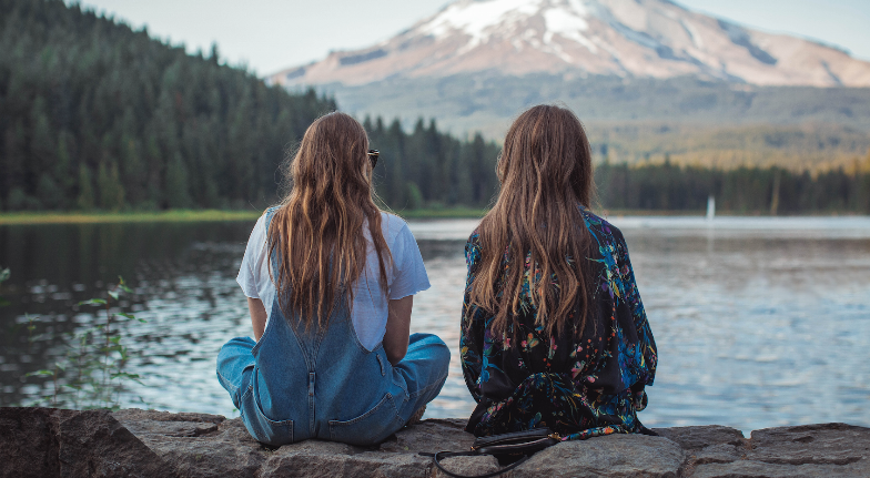 Người đã chịu lắng nghe xứng đáng nhận lời cám ơn chứ không nên xin lỗi. Người đã chịu lắng nghe xứng đáng nhận lời cám ơn chứ không nên xin lỗi.