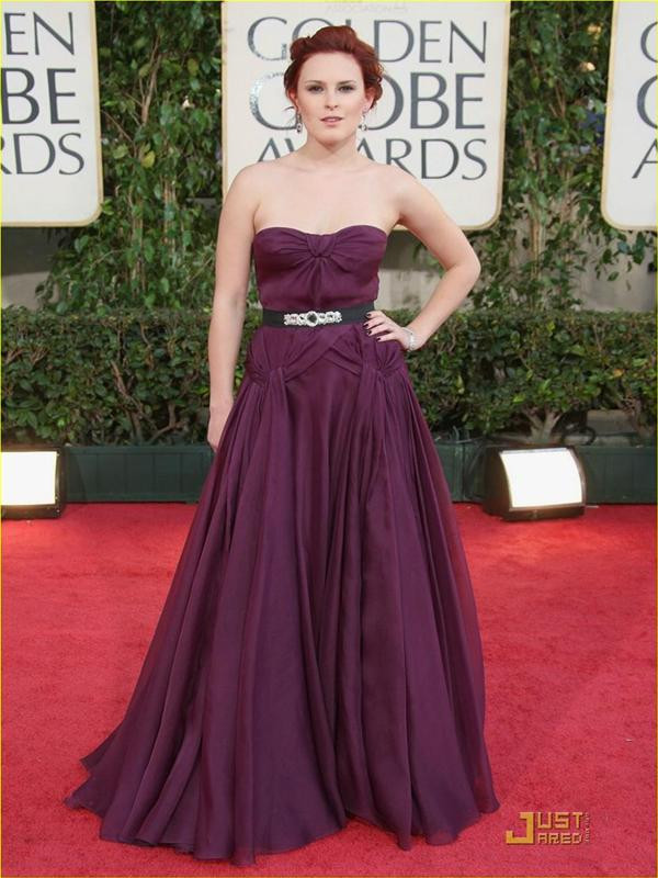 Bà nội trợ Eva Longoria Nữ minh tinh Angelina Jolie duyên dáng trên thảm đỏ Ngôi sao Jennifer Lopez Nữ diễn viên Cameron Diaz Sao nhí Miley Cyrus Ngôi sao của High School Musical – Vanessa Hudgens Diễn viên trẻ Hayden Panettiere Diễn viên Jenna Fischer Ngôi sao Olivia Wilde Diễn viên Rumer Willis Ngôi sao Evan Rachel Wood Siêu sao Drew Barrymore Diễn viên Renee Zellweger Diễn viên người Anh Kate Winslet