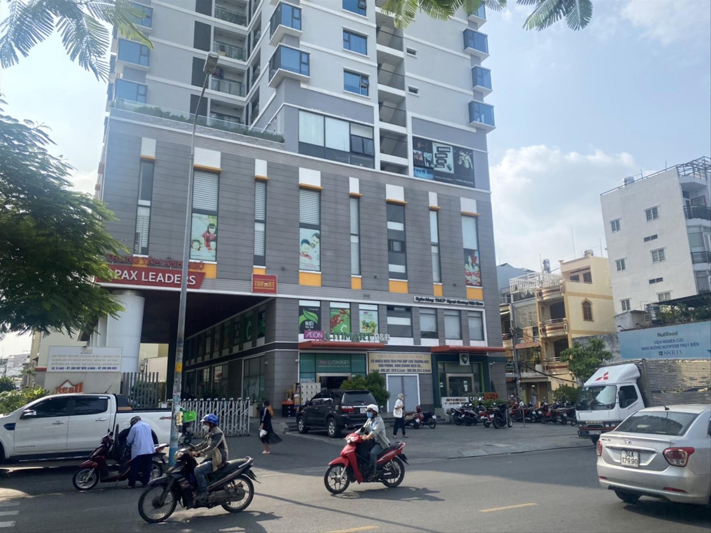 Chung cư Res 11 (205 Lạc Long Quân, quận 11, TPHCM), nơi đang thí điểm thu thuế với người cho thuê căn hộ Chung cư Res 11 (205 Lạc Long Quân, quận 11, TPHCM), nơi đang thí điểm thu thuế với người cho thuê căn hộ