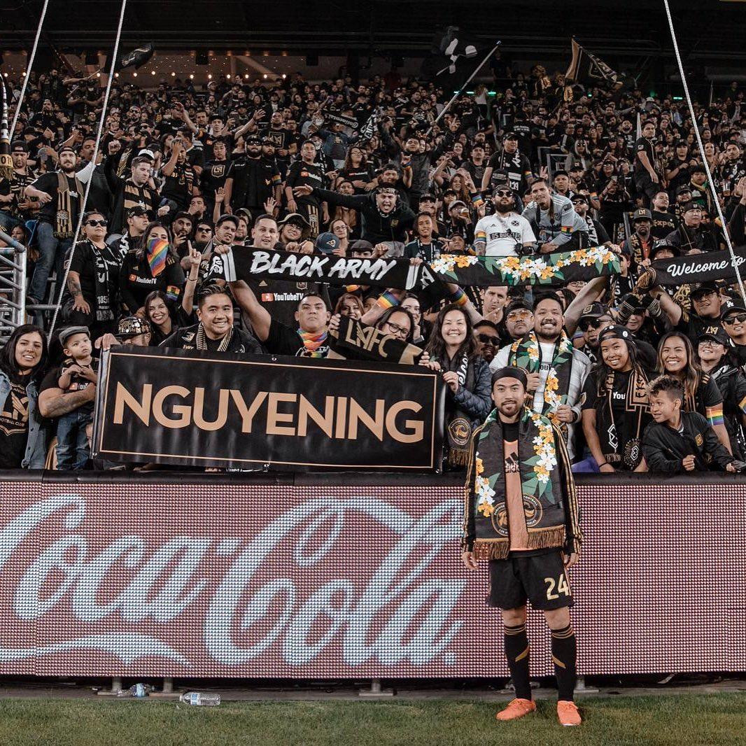 Ngôi sao Việt kiều luôn nhận được ủng hộ ở mọi nơi anh đi qua. Ảnh: FBCN