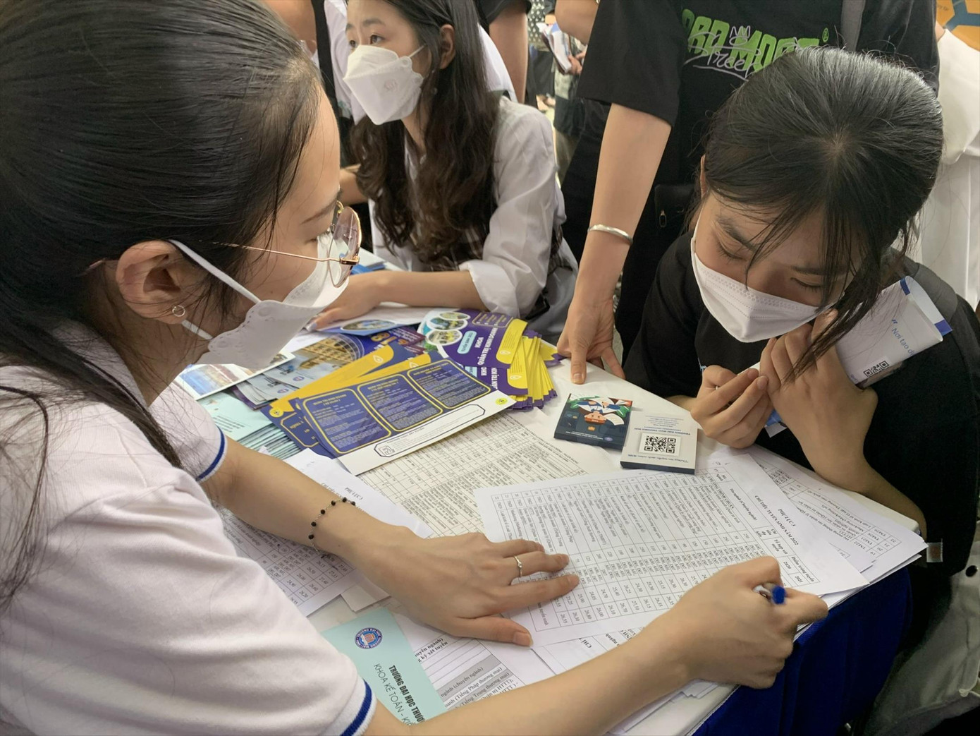 Thí sinh được điều chỉnh nguyện vọng vô số lần trong 4 tuần đăng ký. Ảnh: Nghiêm Huê Thí sinh được điều chỉnh nguyện vọng vô số lần trong 4 tuần đăng ký. Ảnh: Nghiêm Huê