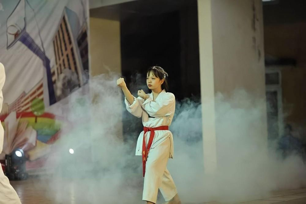 Long Thị Tường Vy