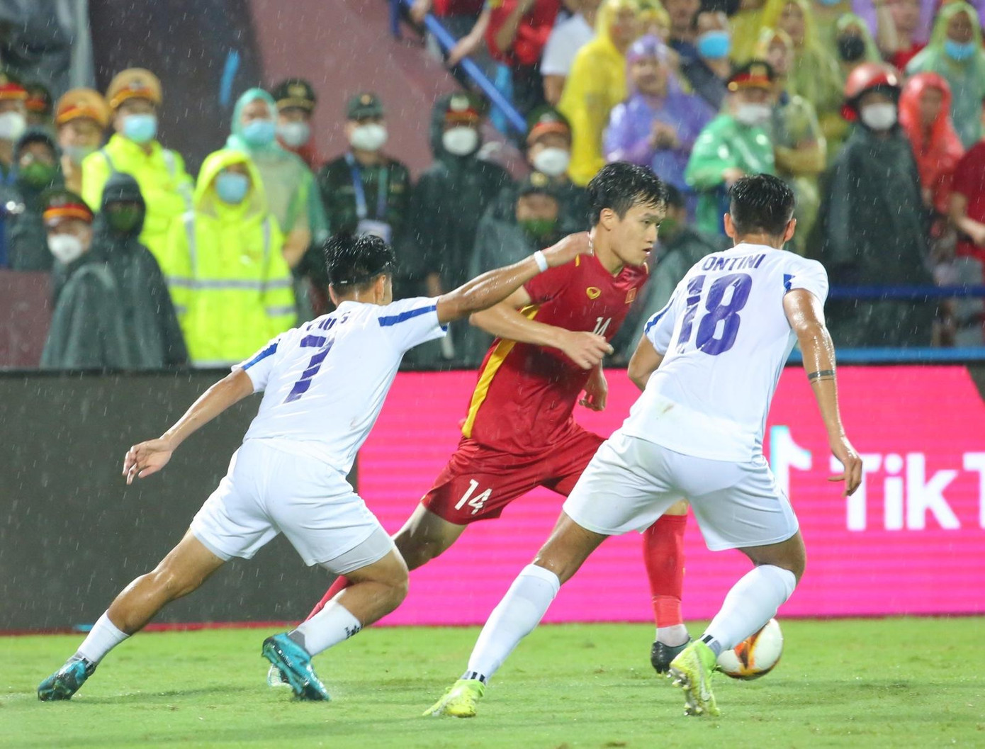 Trận hoà giữa U23 Việt Nam và U23 Philippines khiến cục diện bảng A thêm khó lường. Ảnh: Trọng Tài