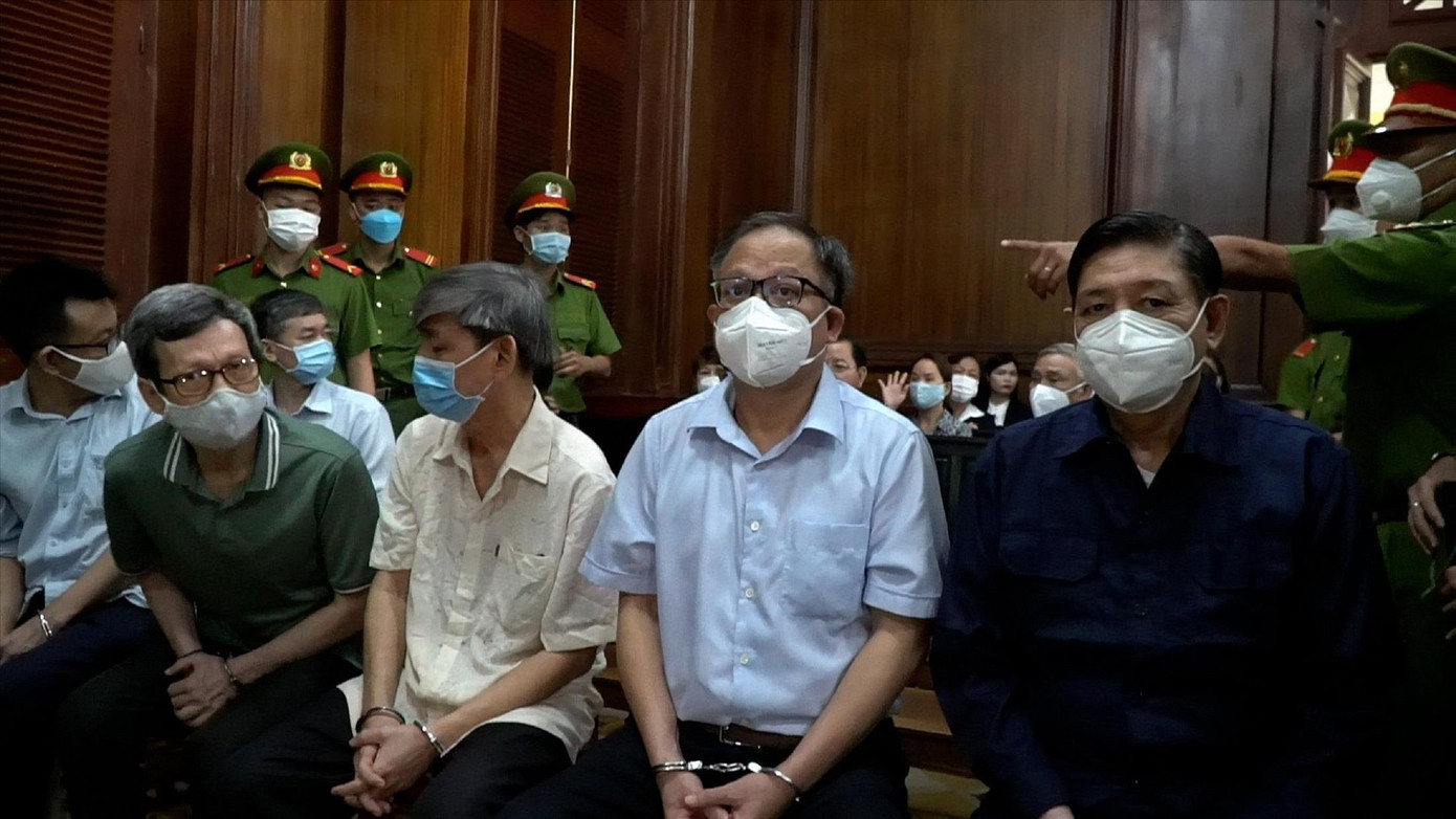 Các bị cáo tại phiên tòa. Ảnh: PV Các bị cáo tại phiên tòa. Ảnh: PV