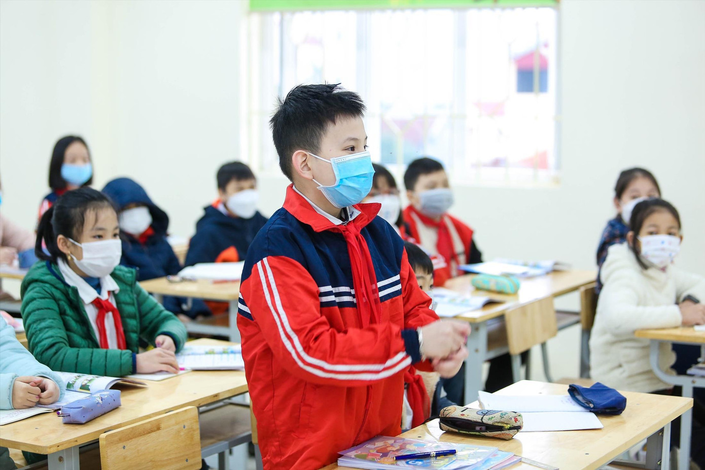 Nhiều địa phương gia tăng F0 trong trường học nên đã cho trẻ học trực tuyến Nhiều địa phương gia tăng F0 trong trường học nên đã cho trẻ học trực tuyến