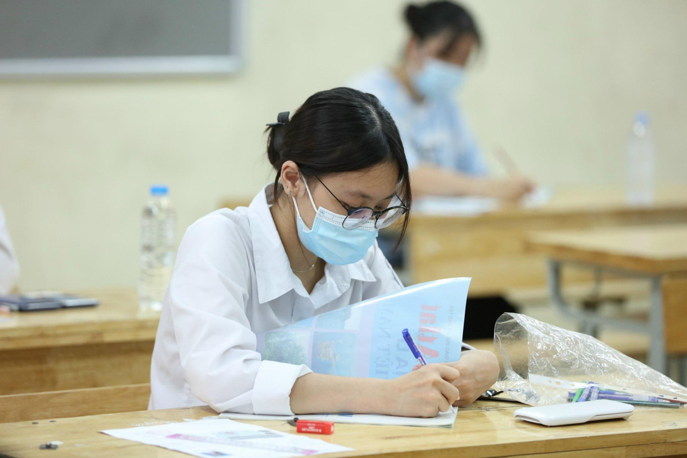 Thí sinh dự thi tốt nghiệp THPT 2021. Ảnh: Nghiêm Huê Thí sinh dự thi tốt nghiệp THPT 2021. Ảnh: Nghiêm Huê