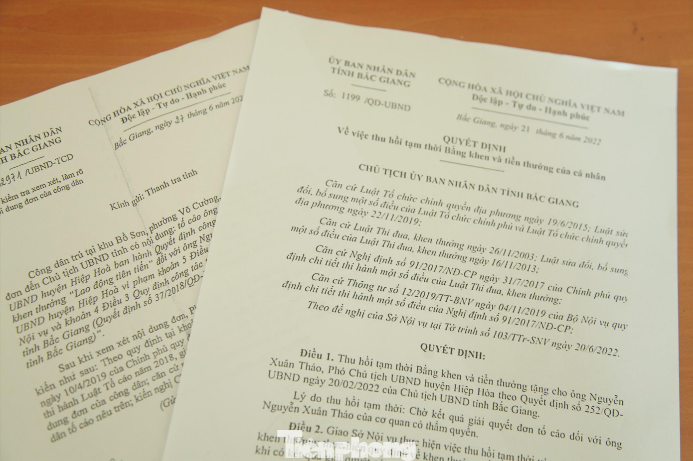 Chủ tịch tỉnh Bắc Giang tạm thời thu hồi bằng khen và tiền thưởng đối với ông Thảo, Phó Chủ tịch UBND huyện Hiệp Hòa Chủ tịch tỉnh Bắc Giang tạm thời thu hồi bằng khen và tiền thưởng đối với ông Thảo, Phó Chủ tịch UBND huyện Hiệp Hòa