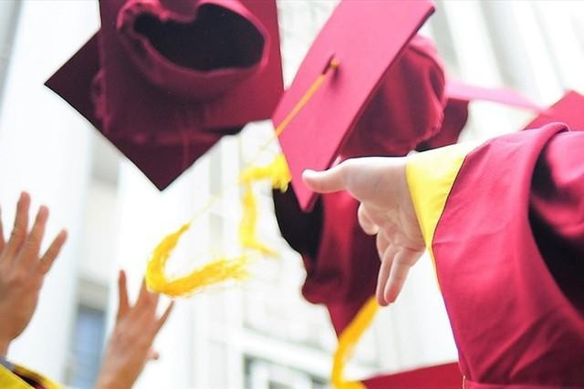 Tiến sĩ và các luận án tiến sĩ được nhân bản (Ảnh minh họa)