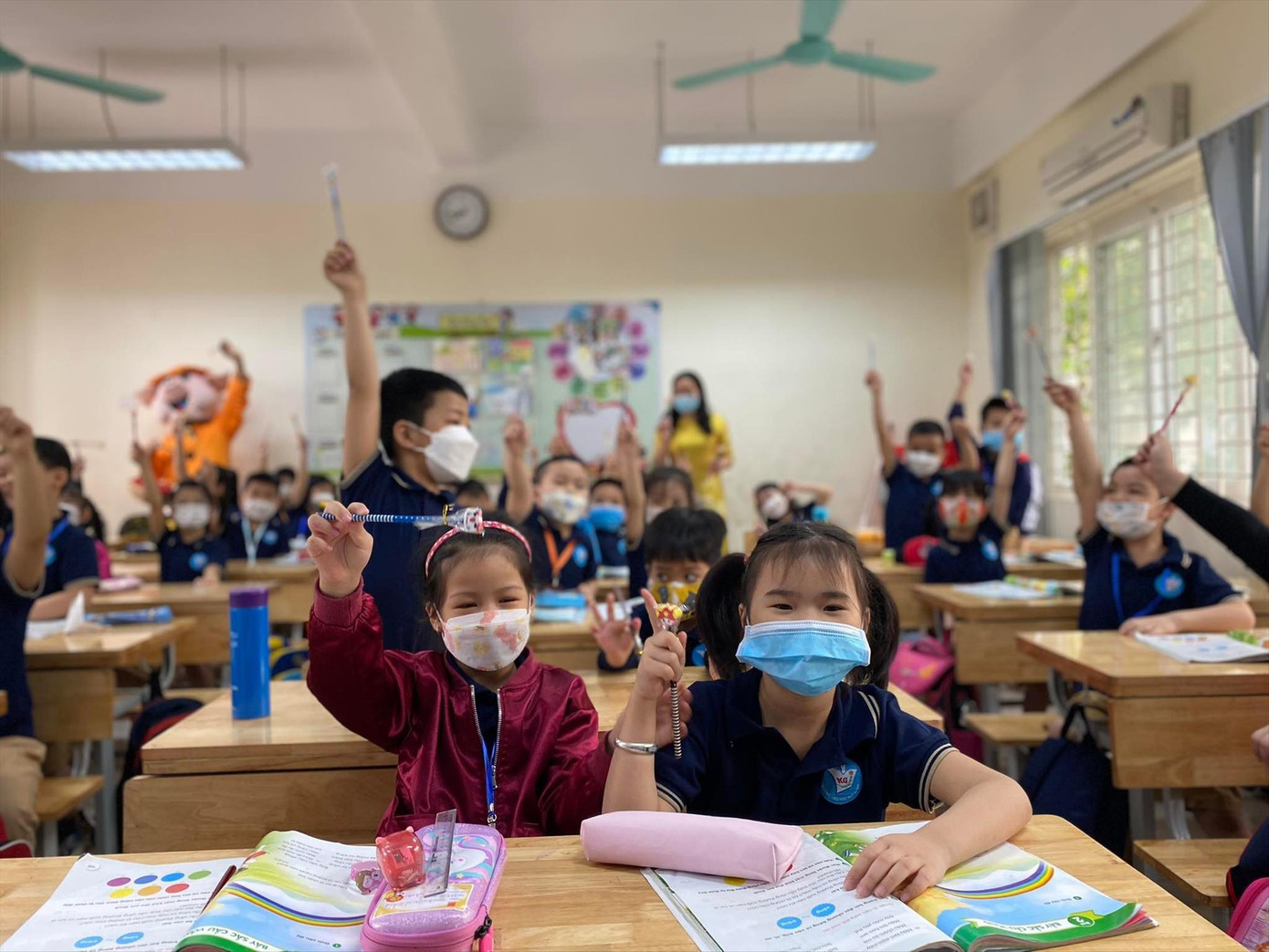 Nhiều trường tại Hà Nội có sĩ số vượt xa quy định 35 em/lớp