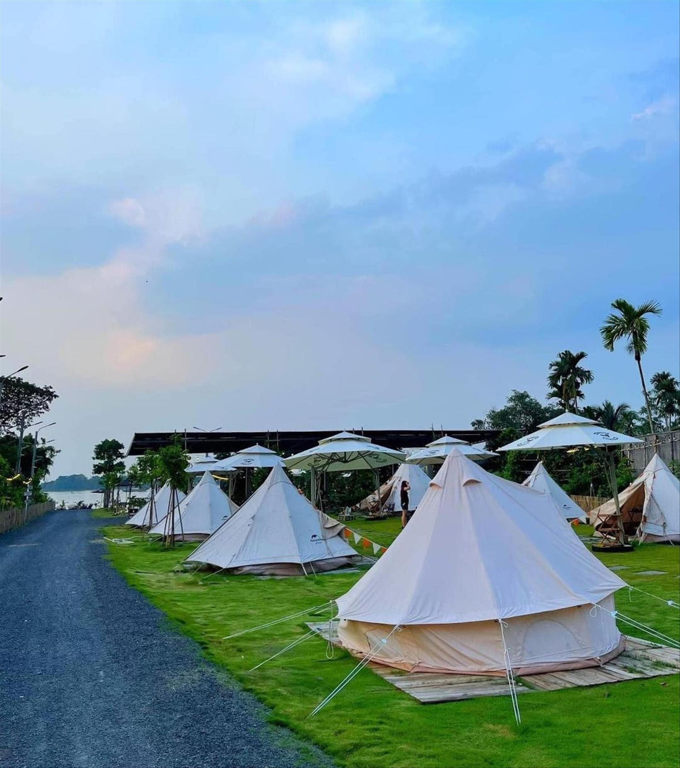 Cắm trại ven sông Sài Gòn là một trong những trải nghiệm tuyệt với ngày cuối tuần Cắm trại ven sông Sài Gòn là một trong những trải nghiệm tuyệt với ngày cuối tuần