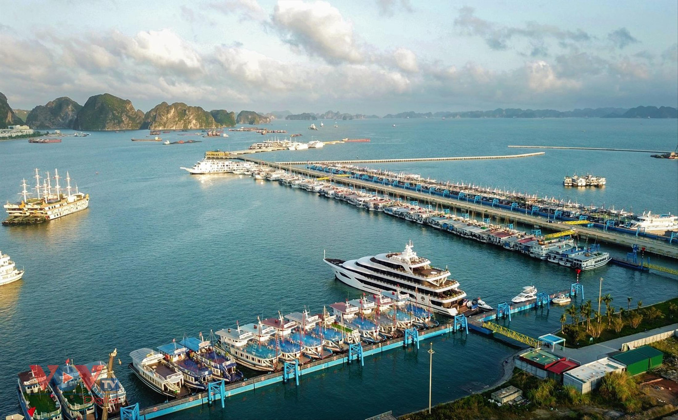 Sản phẩm du lịch mới được chờ đón nhất vào hè năm nay của Quảng Ninh là “phố đêm du thuyền”