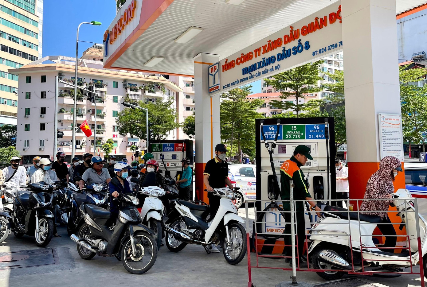 Đảm bảo nguồn cung là nhiệm vụ khó cho các doanh nghiệp trong bối cảnh thị trường hiện nay. Ảnh: Như Ý