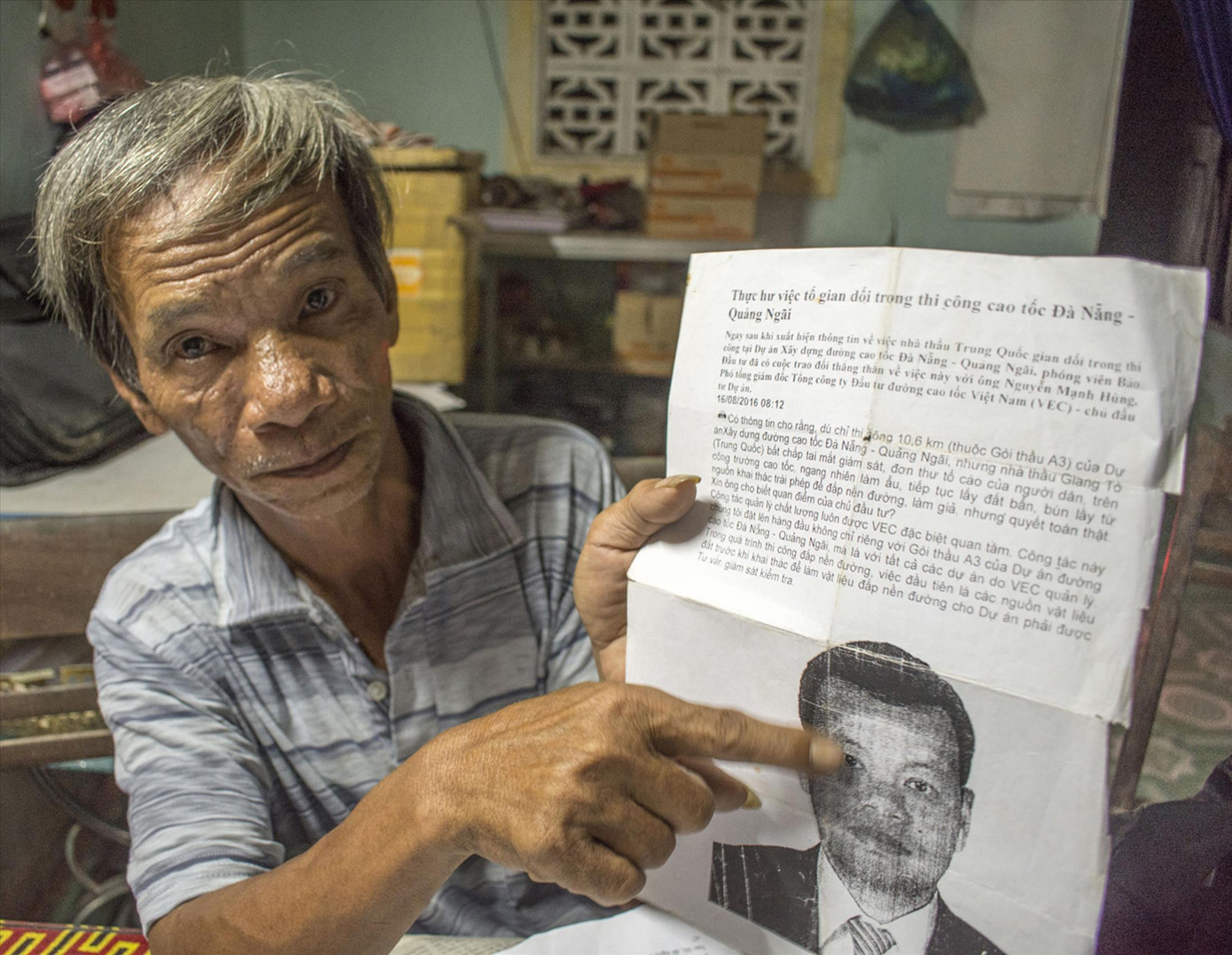 Lão nông Phạm Tấn Lực từng tuyên bố kiện 1 tờ báo ở Hà Nội vì cho rằng, tin tức của các lão nông cung cấp là “tào lao”. Ảnh: Văn Chương