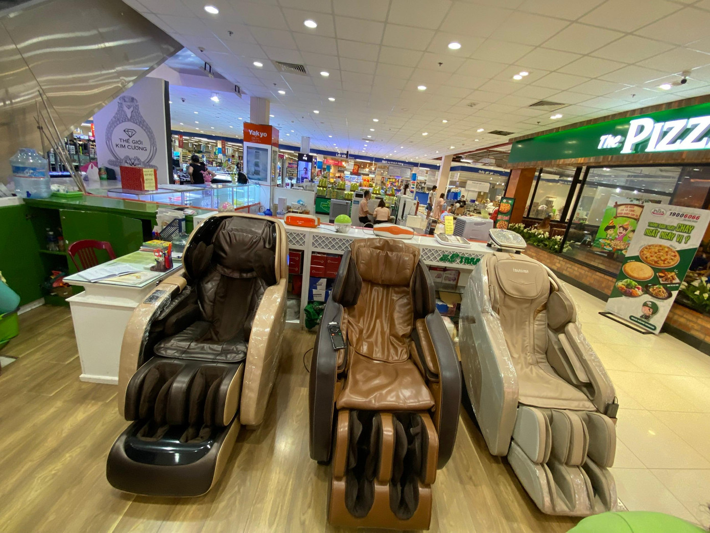 Cty TNHH MTV Đại Gia Đình có gian hàng tại Siêu thị Co.opmart (71 Nguyễn Tất Thành) không có trong danh mục quản lý thuế của Cục Thuế tỉnh Đắk Lắk cung cấp