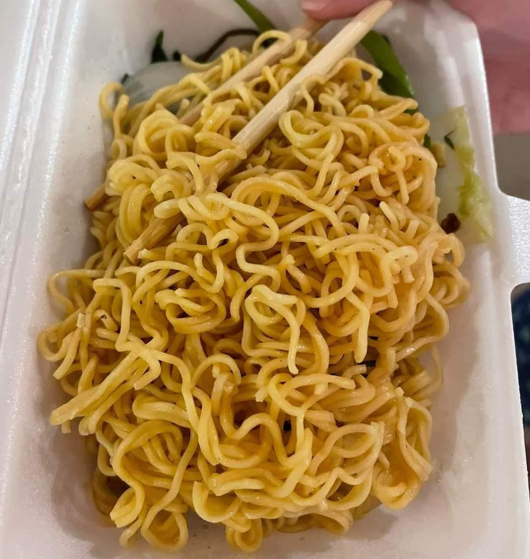 Bán 200.000 đồng đĩa mì xào, nhà hàng ở Nha Trang bị phạt 21 triệu đồng ảnh 1