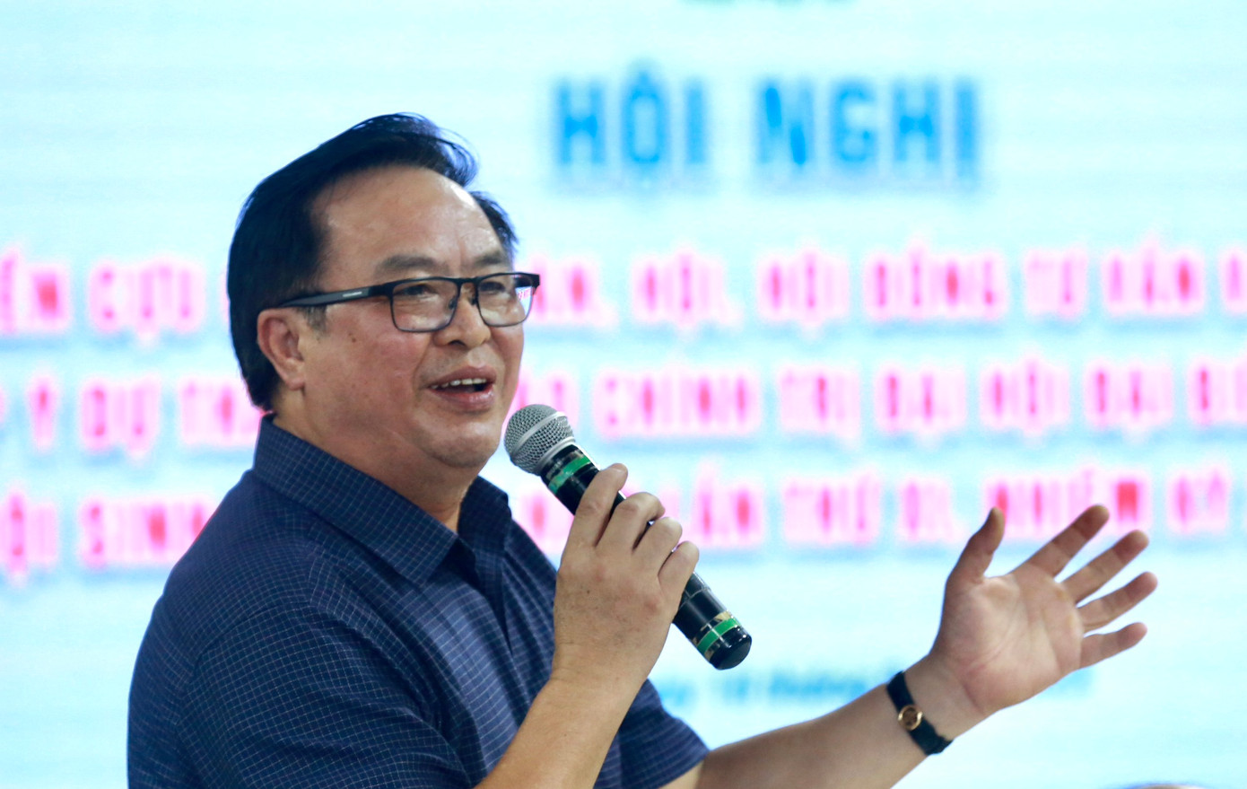 Ông Hoàng Bình Quân, nguyên Trưởng ban Đối ngoại T.Ư, nguyên Bí thư thứ nhất T.Ư Đoàn. Ảnh: Bảo Anh