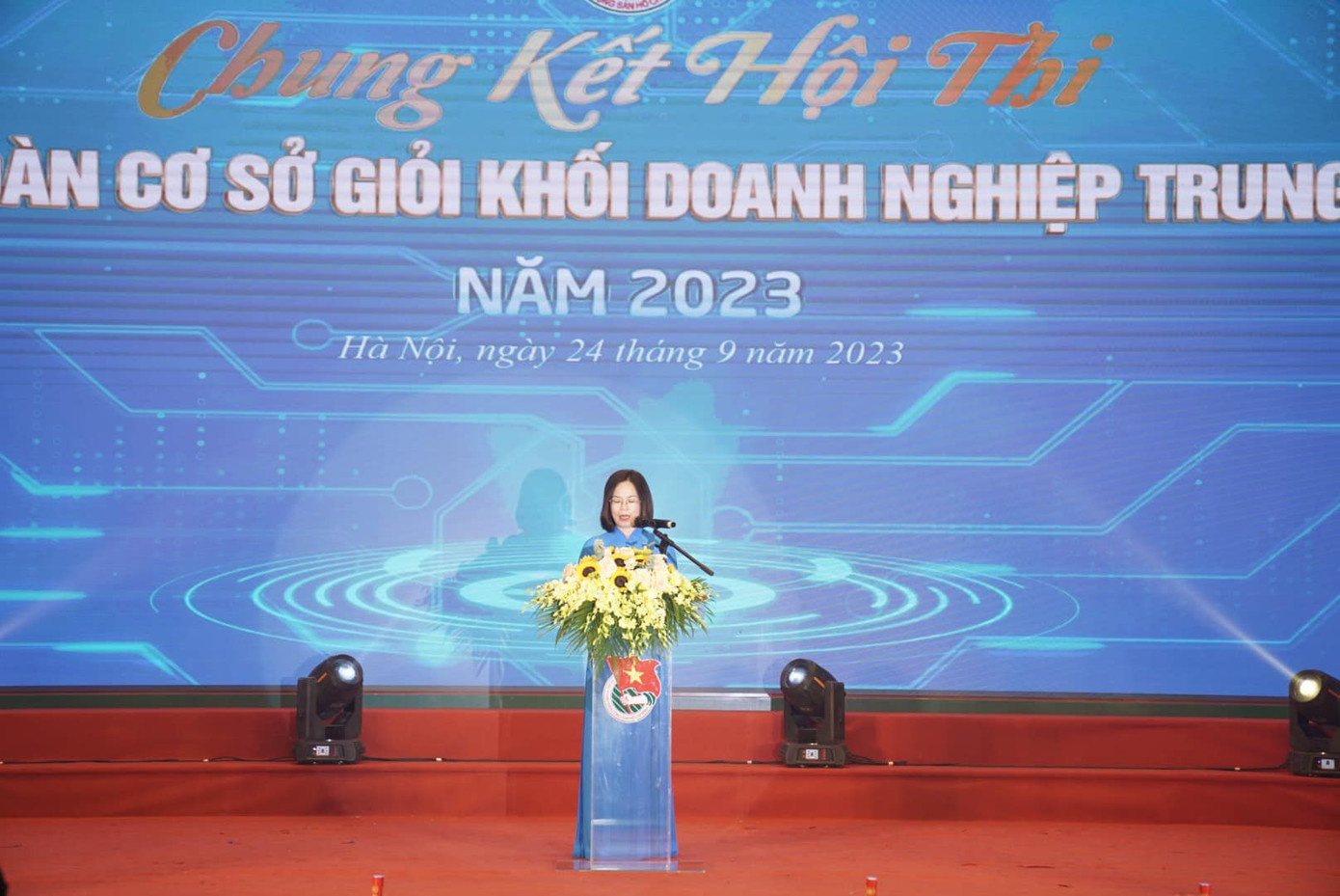 Chị Hoàng Thị Minh Thu, Bí thư Đoàn Khối Doanh nghiệp T.Ư phát biểu khai mạc Hội thi