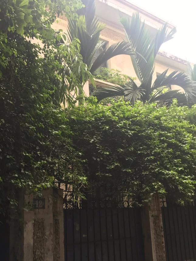 Cử tri Hà Nội tiếp tục đề nghị TP Hà Nội đưa biệt thự số 12 Nguyễn Chế Nghĩa bị bỏ hoang vào sử dụng.