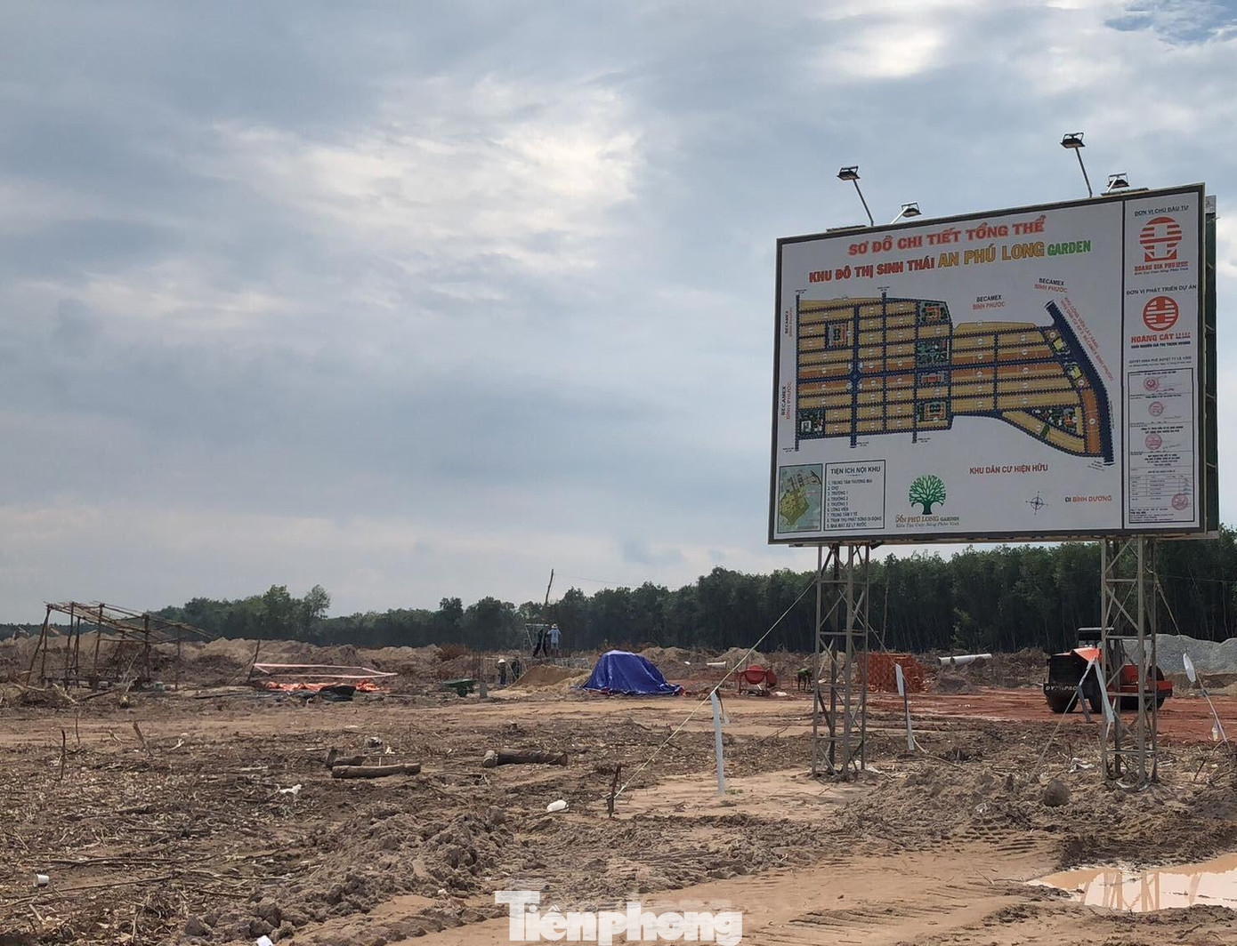 Dự án Khu nhà ở nông thôn nhưng được chủ đầu tư giới thiệu với tên gọi khác là Khu đô thị An Phú Long Garden. Dự án Khu nhà ở nông thôn nhưng được chủ đầu tư giới thiệu với tên gọi khác là Khu đô thị An Phú Long Garden.