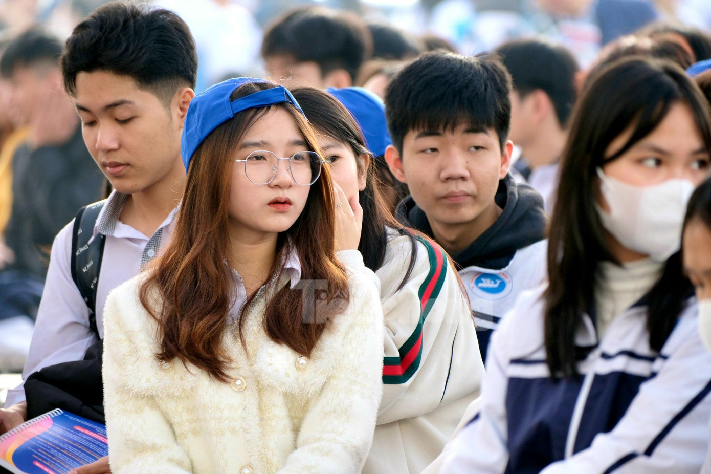 Thí sinh tìm hiểu thông tin tuyển sinh chính thống tại website của các trường và cơ quan báo chí. Ảnh: Nghiêm Huê Thí sinh tìm hiểu thông tin tuyển sinh chính thống tại website của các trường và cơ quan báo chí. Ảnh: Nghiêm Huê