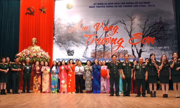 Khép lại chương trình là ca khúc 